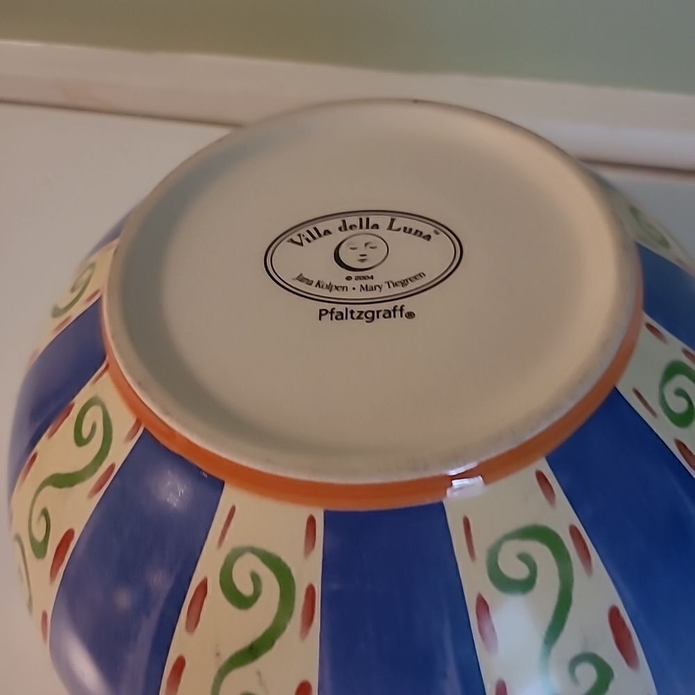 Pfaltzgraff Large Serving Bowl - Picture 3 of 7